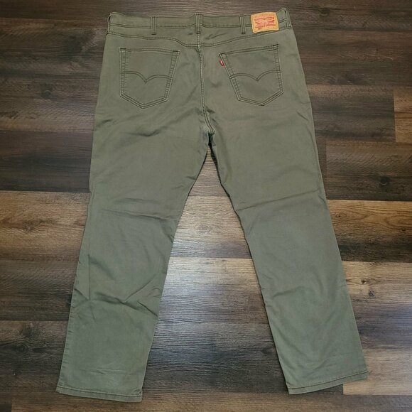 Levi's 541 Men's Athletic Jeans 44x34 Tapered Olive Green All Season Tech Pants - Picture 2 of 4